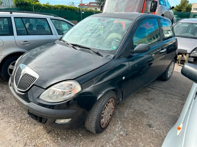 LANCIA YPSILON 1.2 PETROL 51 KW 2005