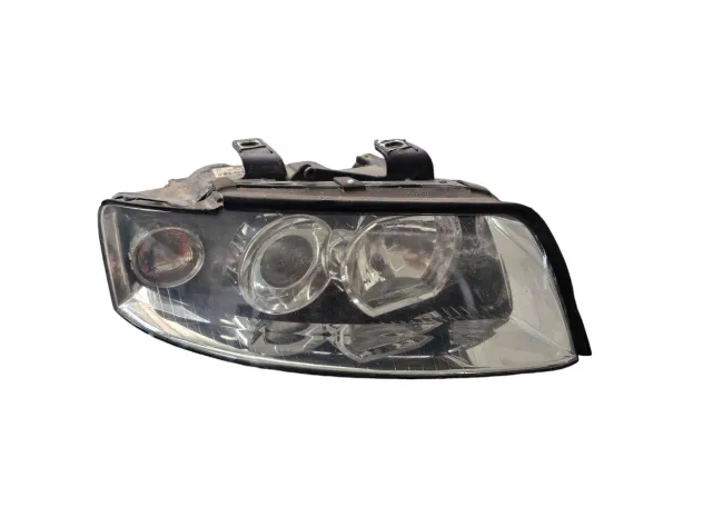 8E0941004F RIGHT FRONT LIGHT AUDI A3 8P