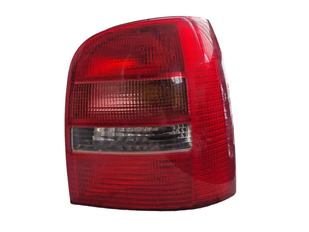 RIGHT TAIL LIGHT AUDI A4 B6 8E 2000-2004