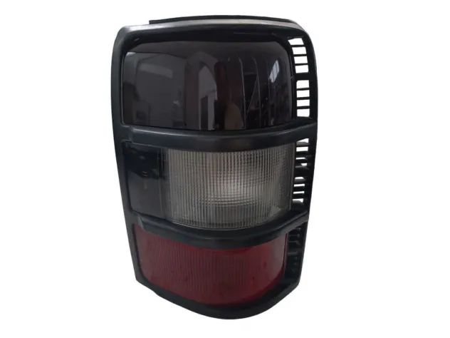 RIGHT REAR LIGHT MITSUBISHI PAJERO