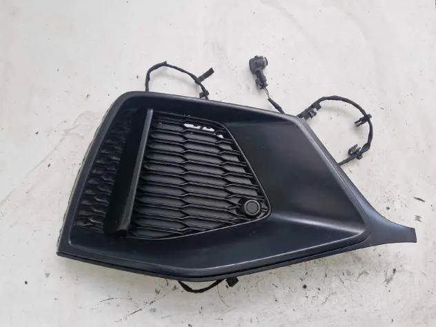 4M8807682A FRONT AIR GRILLE MASK 4M8807682A AUDI Q8 / SQ8