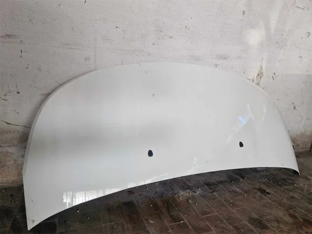 WHITE FRONT BONNET CITROEN C3 PICASSO